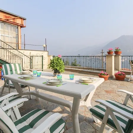 A Terrace For Daydreaming Near Como Apartament Moltrasio