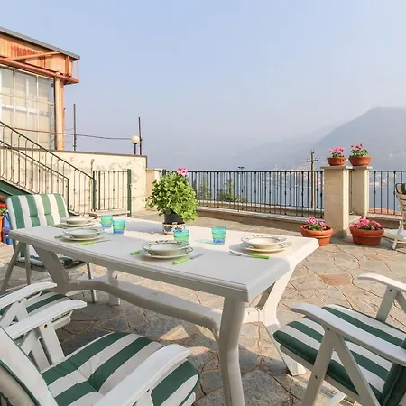 A Terrace For Daydreaming Near Como Apartament Moltrasio